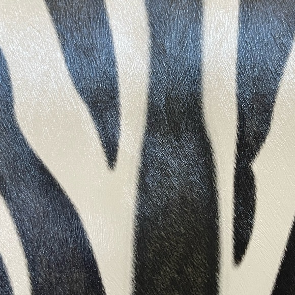 Zebra print shoulder bag - Picture 2 of 4